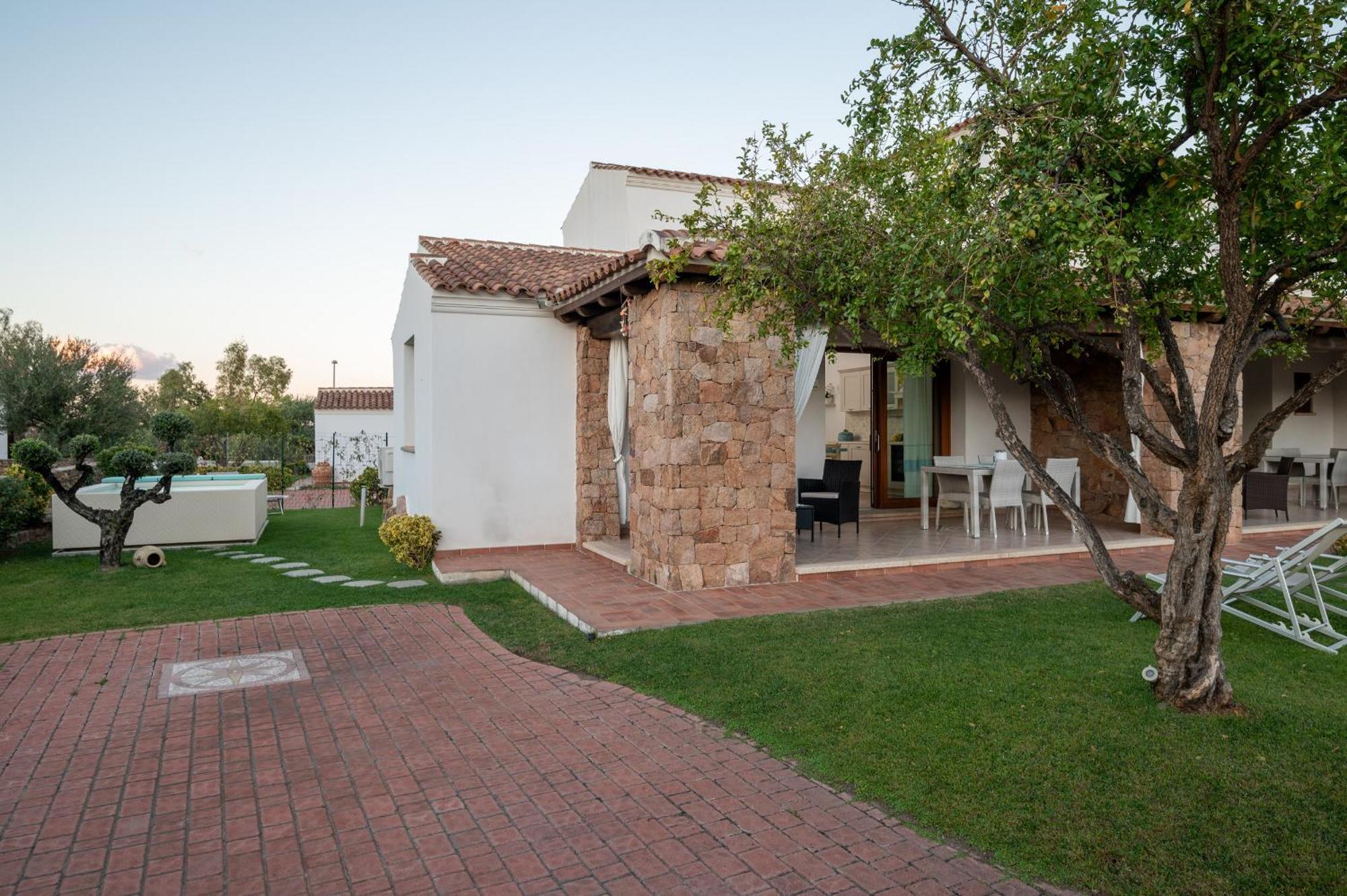 Residence Solaria Будони Екстериор снимка